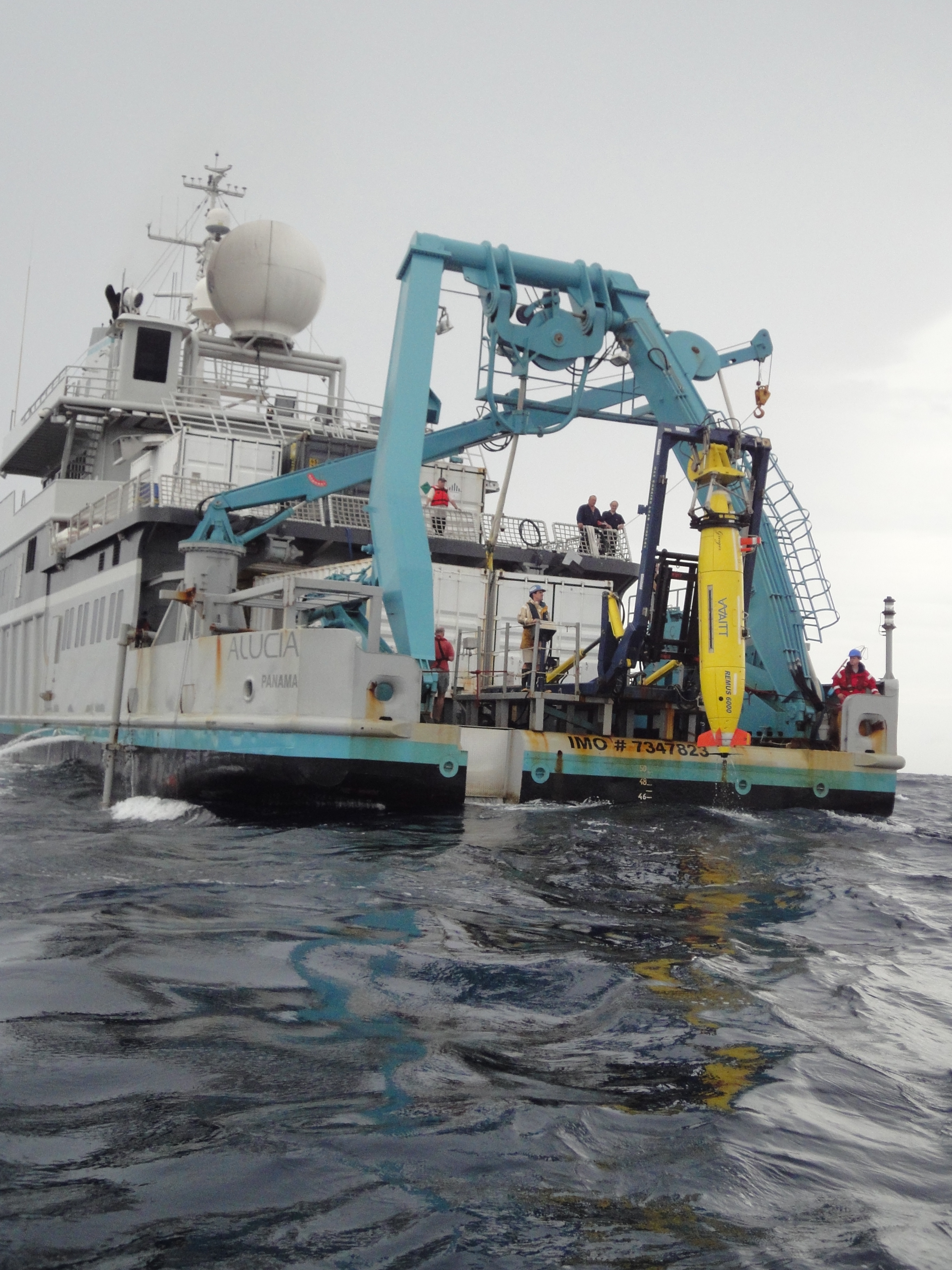 REMUS-6000 deployment