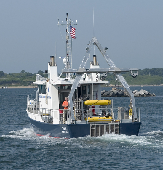 Tioga leaves Woods Hole's Great Harbor