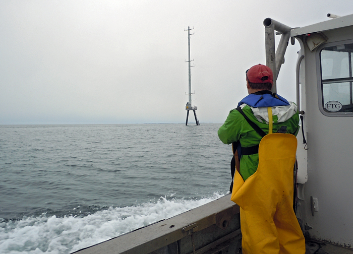 Met tower in Nantucket Sound