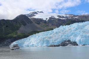 Marine terminating glacier