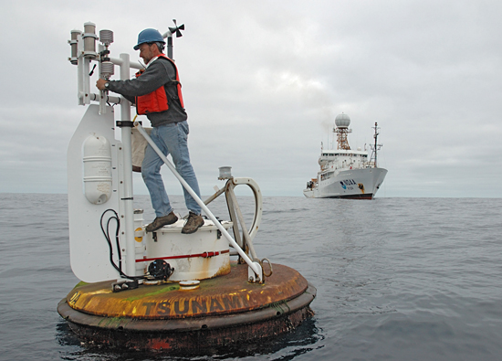 Jeff Lord servicing a WHOI ASIMET/Tsunami Buoy for the Chilean Navy