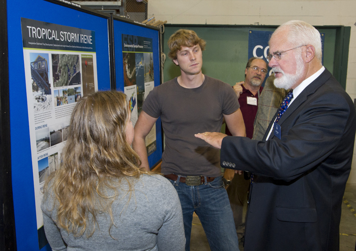 Joint Program student Andrea Hawkes and post-doctoral researcher Peter van Hengstum describe the inexpensive sediment traps they created.