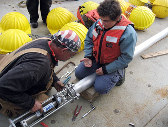 put together the upper part of a mooring aimed at measuring the freshwater transport through Hudson Strait