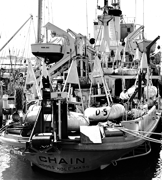 R/V Chain at WHOI dock.