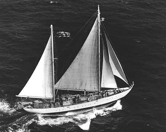 ketch R/V Atlantis