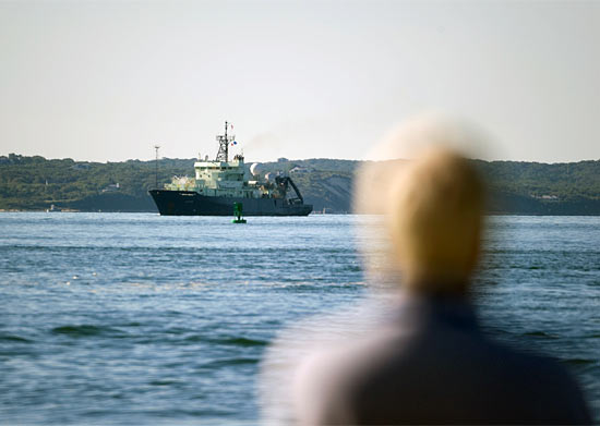 Atlantis returns to Woods Hole