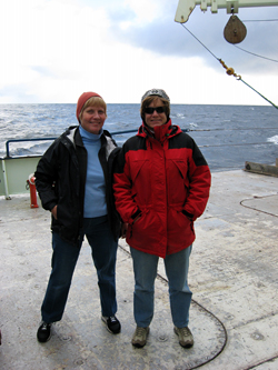 Amy Bower and Kate Fraser on deck of R/V <em>Knorr</em>