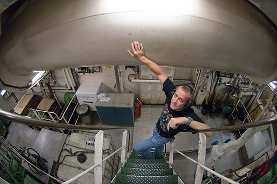 Heeling tanks on Oden.