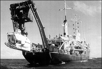 Atlantis II and Alvin