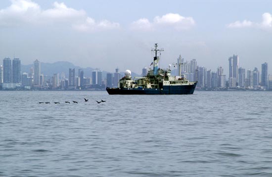 Knorr off Panama City