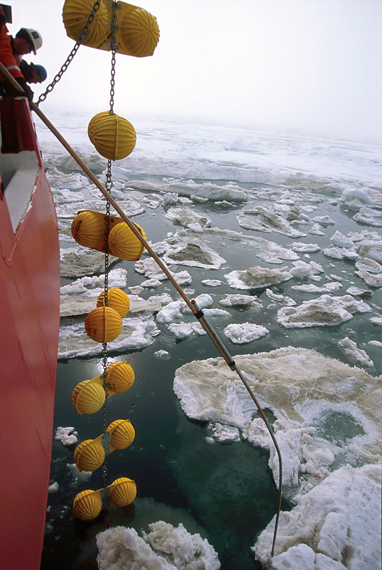 ice poles deflecting ice floes