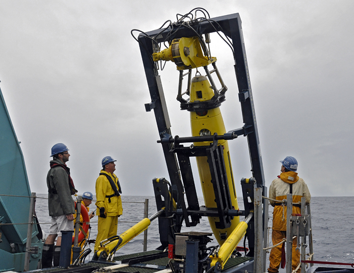 REMUS 6000 launch