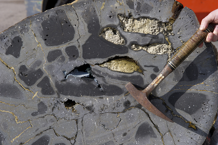 Pillow lava