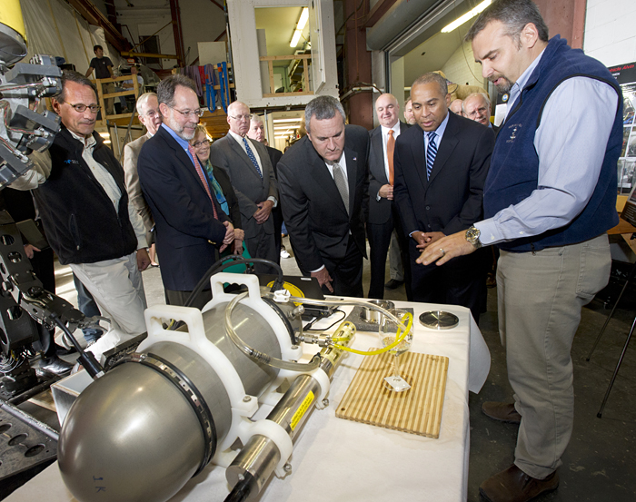 Rich Camilli shows TETHYS to Gov. Patrick and others 