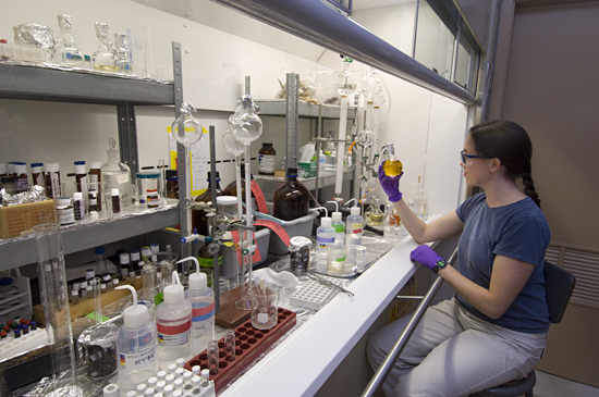 kristin pangallo in lab