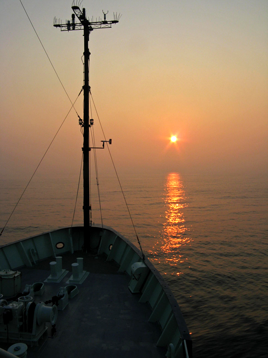 r/v oceanus sunset