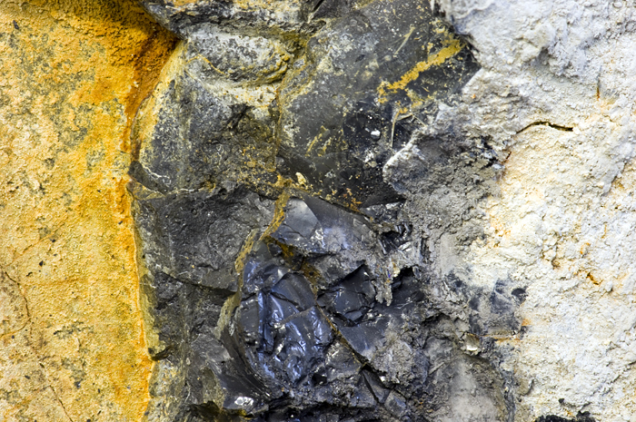 tricolor rock from Gakkel Ridge