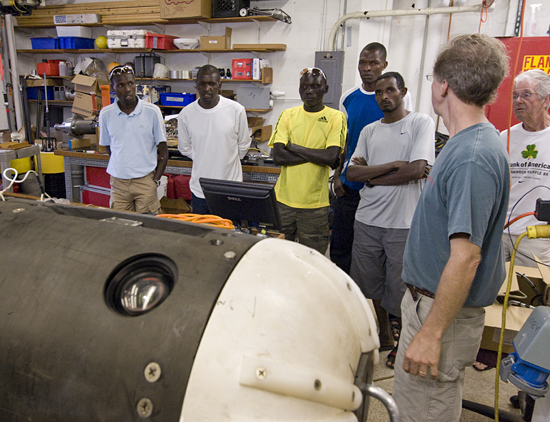 road race runners touring whoi