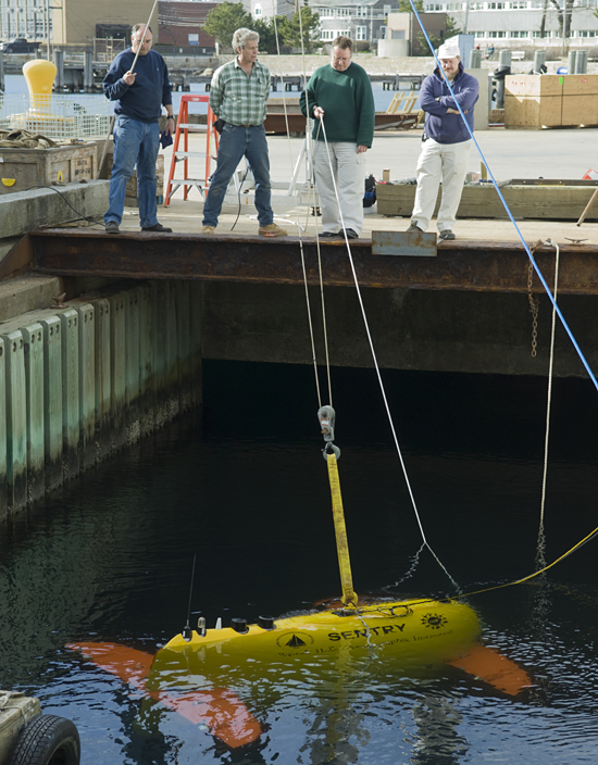Testing Sentry off the WHOI dock, 04/18/2008.