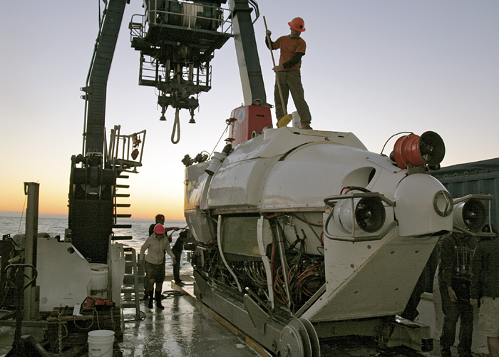 DSV Alvin gets a bath