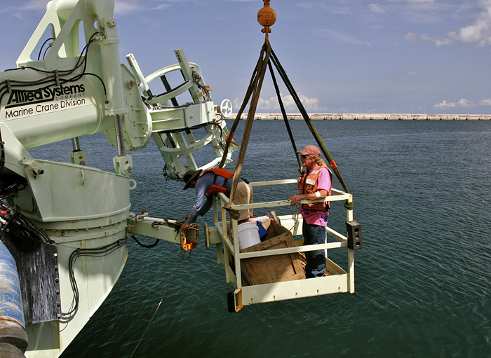 R/V Knorr