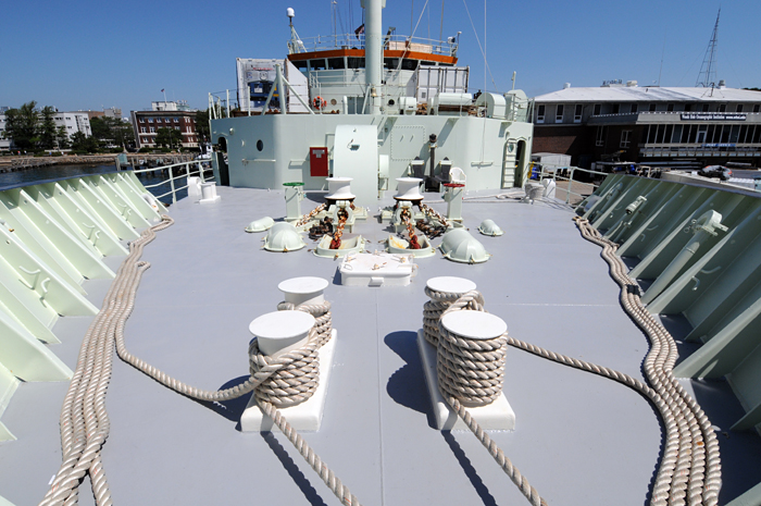 Looking aft from the bow on 01 level deck of R/V Knorr