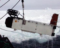 BIOMAPER comes aboard after a survey