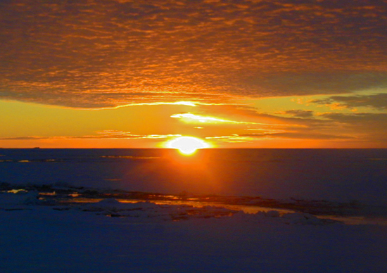 Sunset at 89 degrees North, seen from the USCG icebreaker Healy on approach to the North Pole.