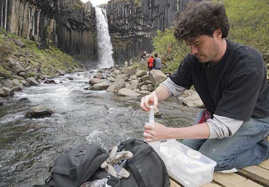 MIT/WHOI Joint Program student Christian Miller water sampling