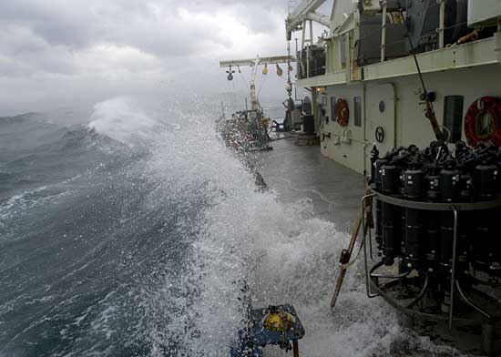 Wave breaching R/V Oceanus