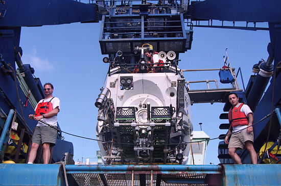 Andy Billings and Anthony Tarantino on Atlantis II with Alvin.