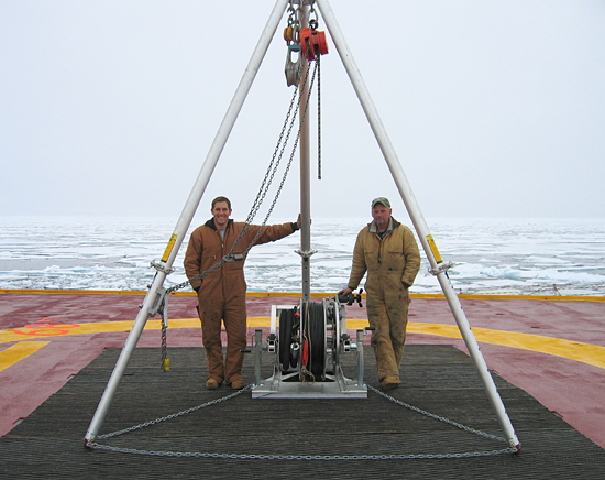 Kris Newhall and John Kemp on deck witht ITP deployment A-frame support.