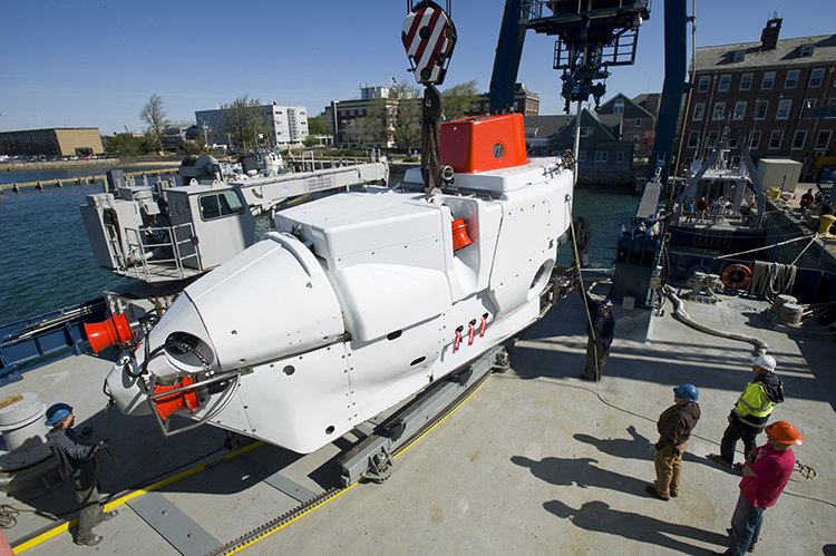 Upgraded HOV Alvin was loaded onto R/V Atlantis at the WHOI dockon May 13, 2013. (Tom Kleindinst, Woods Hole Oceanographic Institution)