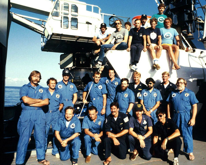 William Lange (2nd row, fifth from left) was part of the research team that returned to Titanic in 1986 with the submersible Alvin, on which pilots are sitting in the background