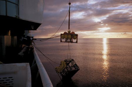 Thomas Thompson crew members prepare to submerge H2O's first 