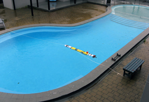 REMUS 100 in motel pool