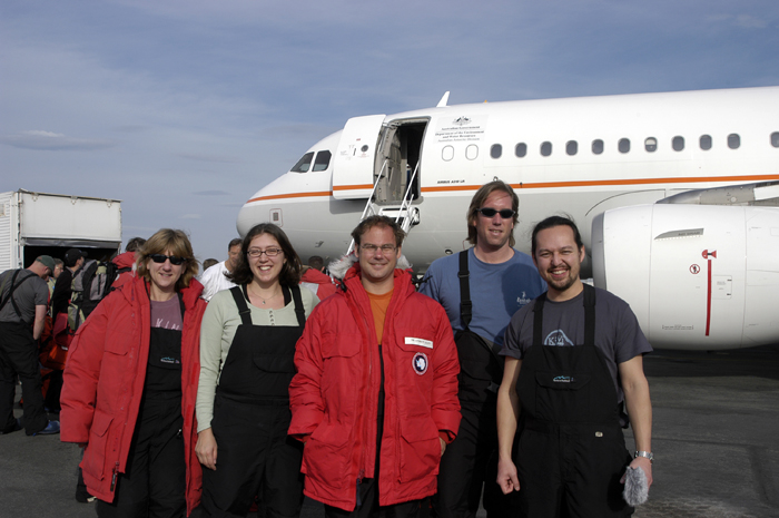 Science party for 2009 February expedition to Antarctica.