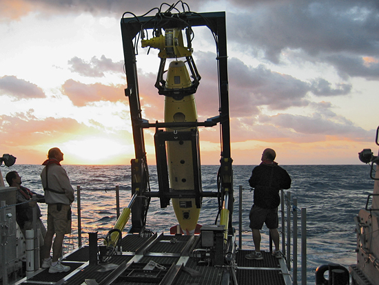 remus 6000 launch at sea