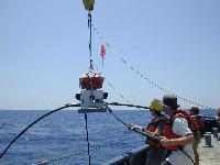 Deploying a seafloor EM instrument