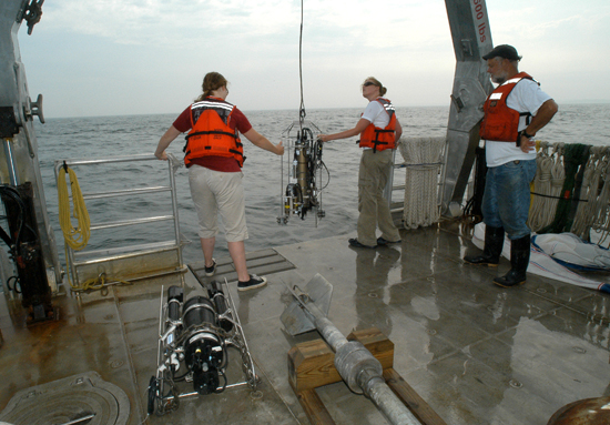 Summer Student Fellows launch a CTD off R/V Tioga in July 2006.