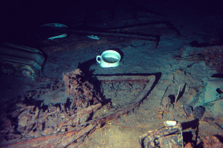 1986 images from the debris field : Woods Hole Oceanographic Institution