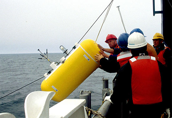 moored profiler goes into the water