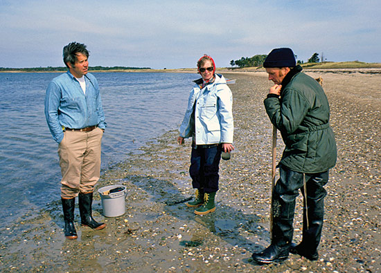 wo generations of WHOI researchers