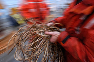 Stowing line