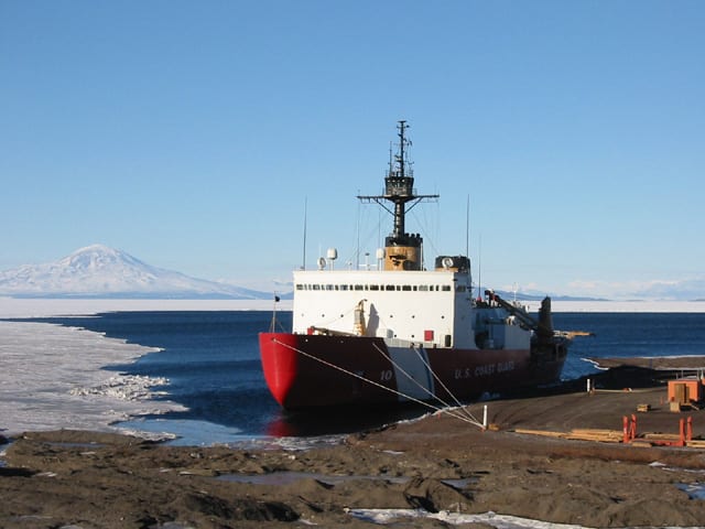 CoastGuardShip_3851.jpg