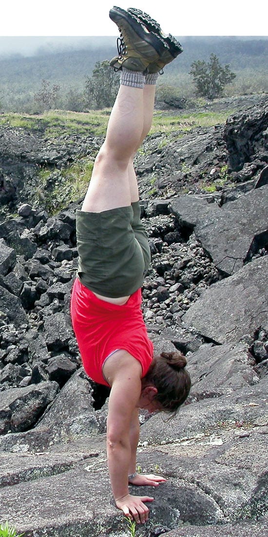 handstand_13579.jpg