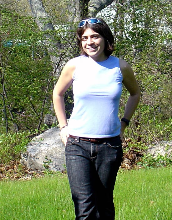 desiree-outside_250_64691.jpg