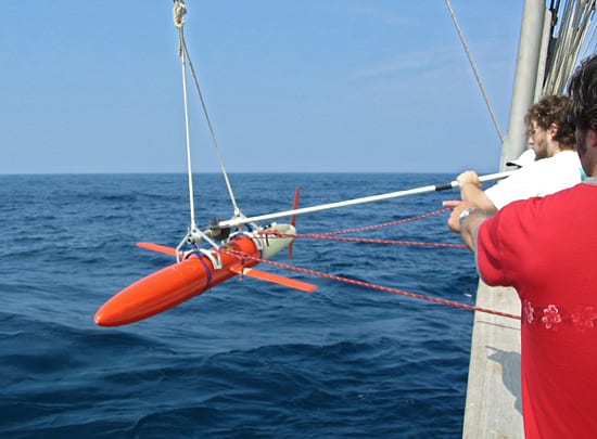Spray glider studies the Gulf spill