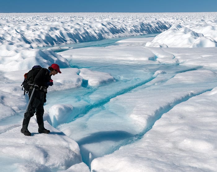 Greenland's disappearing lakes