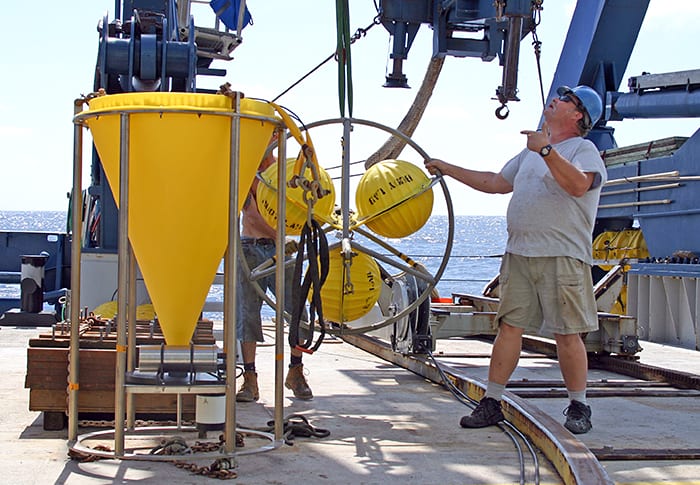 Collecting Ocean Particles